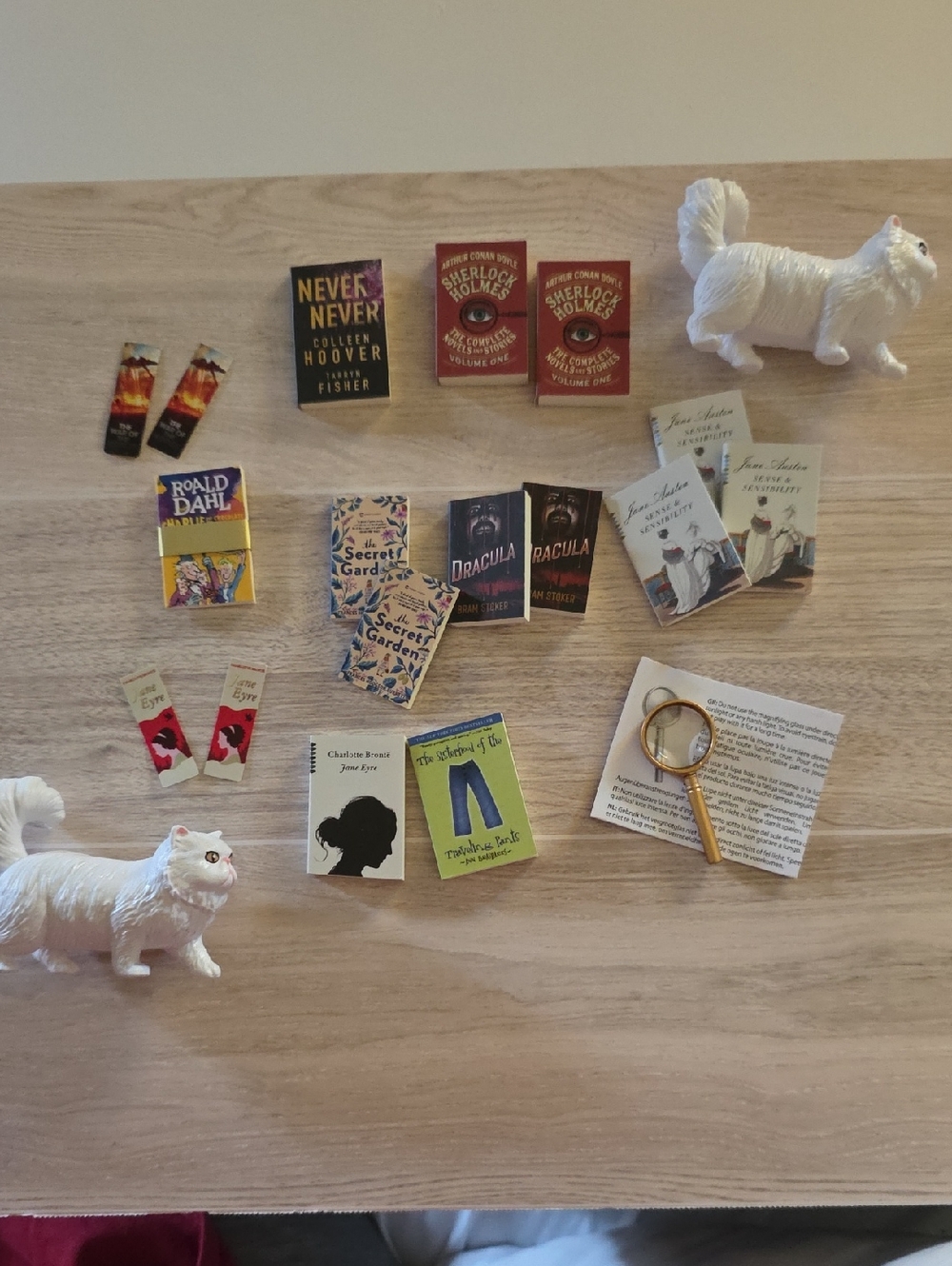 Mini B rands Miniature Book and Cat Figurine Set - White Cats
